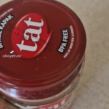 Tat Domates Salçası Böcekli