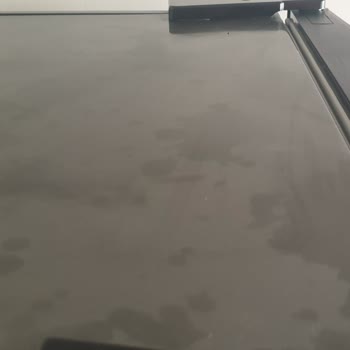 3 Aylık Buzdolabında Boya Atması Ve İlgisiz Servis Mağduriyeti