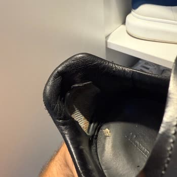 Alexander McQueen Sneakers Kısa Sürede Deforme Oldu Mağaza Çözüm Sunmadı