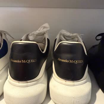 Alexander McQueen Sneakers Kısa Sürede Deforme Oldu Mağaza Çözüm Sunmadı