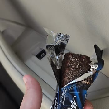 Aldığım Eti Karam Gurme Bitter Çikolatada Beyaz Tortular Çıktı, İade İstiyorum