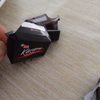 Kapalı Ambalajlı Eti Karam Çikolatada Böcek Ve Son Kullanma Tarihi Sorunu