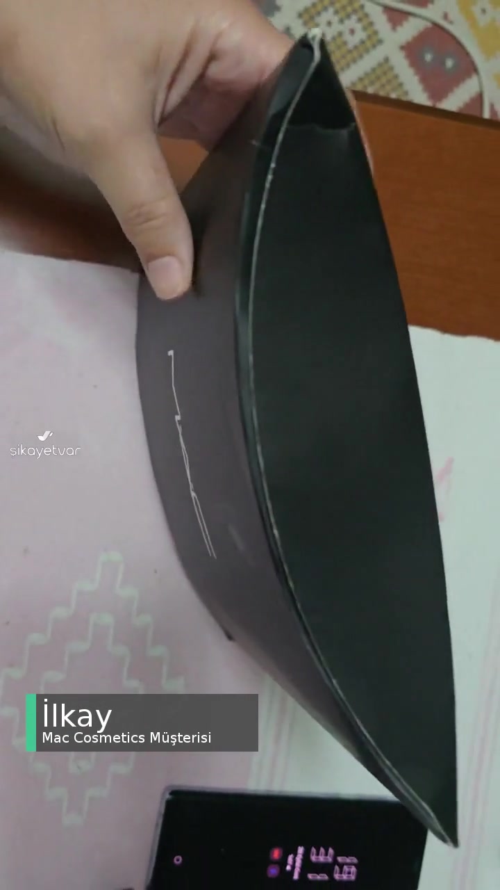 Mac Cosmetics Hediye Gelen Kapalı Kutularda Olan Ürün Değiştirilmiyor videonun kapak resmi