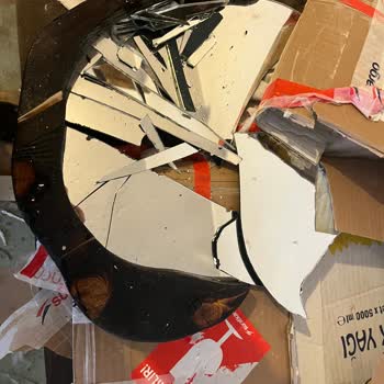 Kargo Taşıması Sırasında Kırılan Ürün İçin Zararımın Karşılanmasını Talep Ediyorum