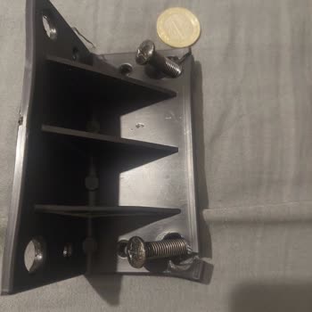 Yataş Baza Taşıyıcı Parçası Kısa Sürede Kırıldı, Malzeme Kalitesi Hayal Kırıklığı