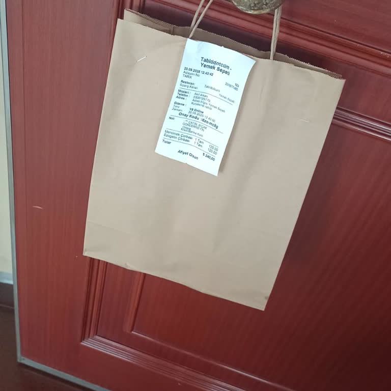 Kurye Yemeği Teslim Etmeden Gitti, Ulaşılamadı