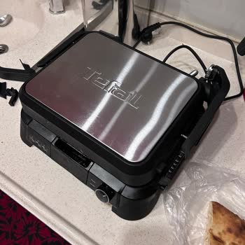 Yeni Alınan Tost Makinesinin Menteşesi İkinci Kullanımda Kırıldı