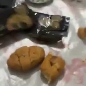 Şok Marketler'den Alınan Çikolata Soslu Kruvasan İçinden Kurt Çıktı