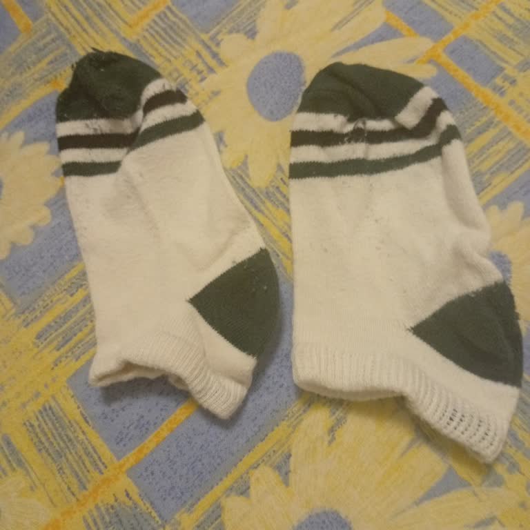 Satın Alınan Çocuk Çoraplarında İlk Yıkamada Lastiklerin Bozulması