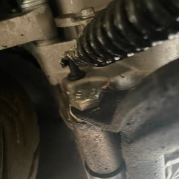 Yeni Alınan Vespa Motosiklette Sürekli Yağ Sızıntısı Ve Servis Sorunları Nedeniyle Mağduriyet