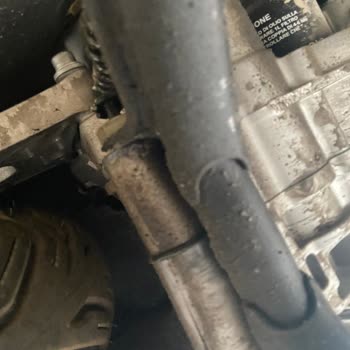 Yeni Alınan Vespa Motosiklette Sürekli Yağ Sızıntısı Ve Servis Sorunları Nedeniyle Mağduriyet