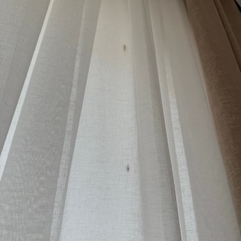 Eksik Ve Lekeli Perde Teslimatı, Haftalardır Çözüm Yok