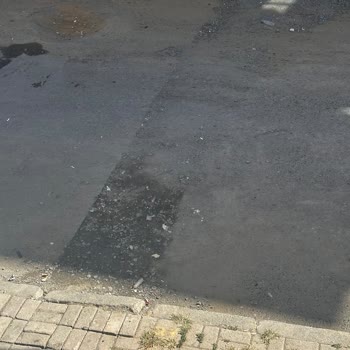 İSKİ Çalışması Sonrası Zarar Gören Merdiven Ve Yol İçin Çözüm Bekliyoruz