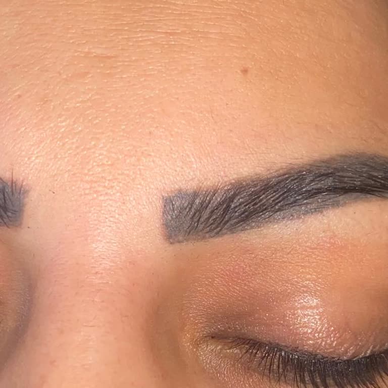 Kaş Pudralama Sonrası Artan Grileşme Ve Ücret İadesi Talebi