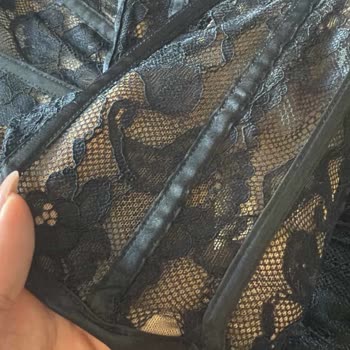 Kusurlu Bluz İçin İade Talebime Lorviana Müşteri Hizmetlerinden Dönüş Alamıyorum