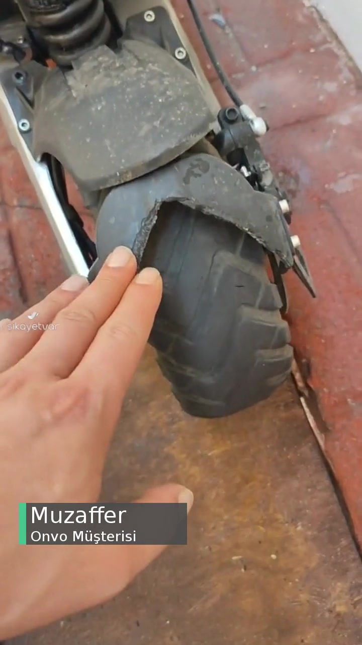 Onvo Rx4 Arka Çamurluk Kırıldı videonun kapak resmi