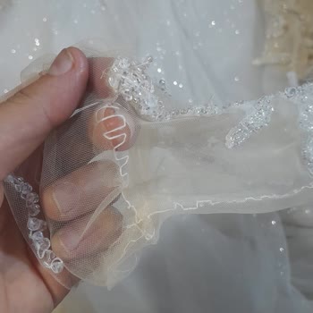 Kiralanan Gelinlikte Hasar Ve Teslimat Sorunları: Zerya Wedding Hayal Kırıklığı