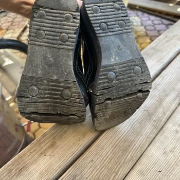 Dolap Bölünmüş Ayakkabının İadesi Reddedildi, İlgisizlikten Şikayetçiyim