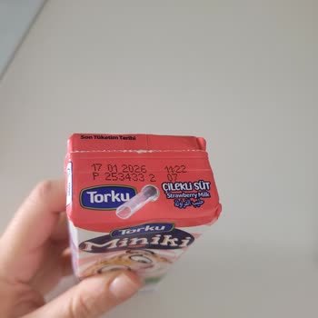 Torku Miniki Çilekli Süt Sonrası Alerjik Reaksiyon Ve Endişe