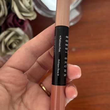 Bobbi Brown Eyeshadow Stick Broke Within a Month of Purchase From Official Website