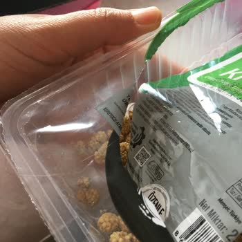 Tarım Kredi Kooperatif Market Kuru Dut Paketinden Çıkan Saç Hijyen Endişesi Yarattı