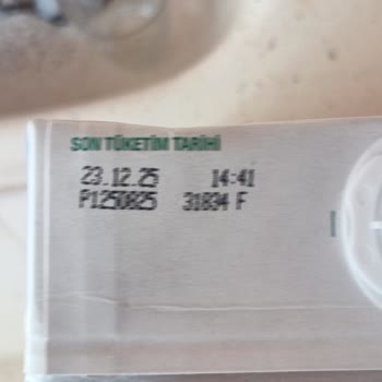 Şok Marketler Son Kullanma Tarihi Geçmemiş Sütün Bozuk Çıkması!