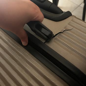 Sunexpress Uçuşunda Kırılan Valizime Çözüm Bulunmadı