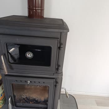 Yeni Alınan Şöminenin Boyası İlk Kullanımda Döküldü