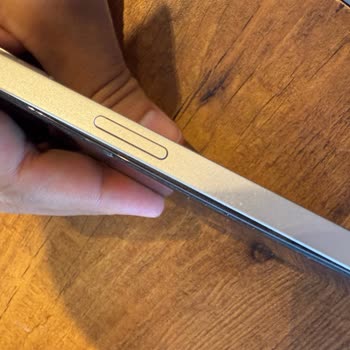 İphone 13 Bataryası Aniden Şişti Ve Telefon Kapanıyor