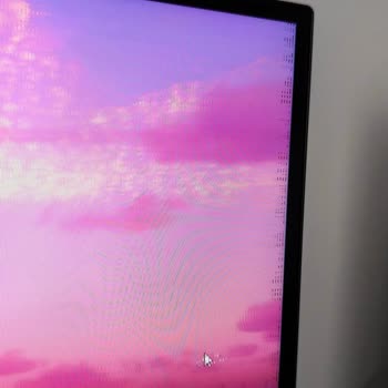 Yeni Alınan Monitörde Sürekli Ekran Karıncalanması Ve Çözüm Bulunamaması