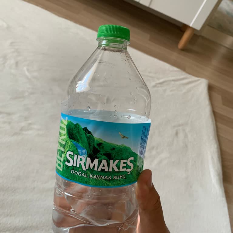 Aldığım Suyun Kapağından Yoğun Çiğ Balık Kokusu Geldi Çözüm Sunulmadı