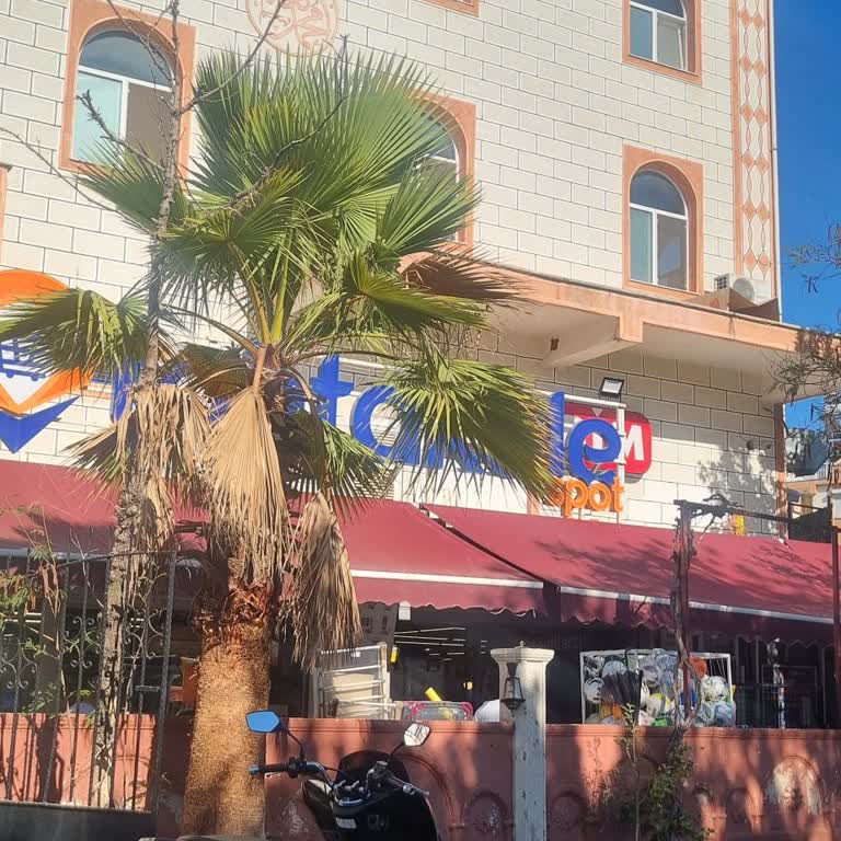 Tahtakale Spot Mağazada Personel İlgisizliği ve Müşteriyle İlgilenilmemesi