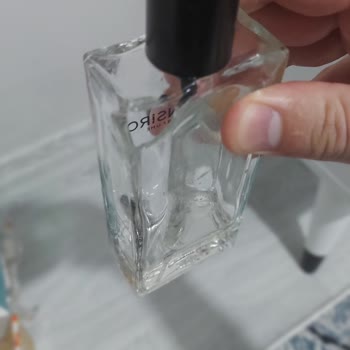 Kırık Gelen Parfüm Ve 6 Gündür Çözülmeyen Müşteri Hizmetleri Sorunu