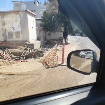 Yarım Bırakılan Altyapı Çalışmaları Nedeniyle Yaşanan Mağduriyet Ve İletişim Eksikliği