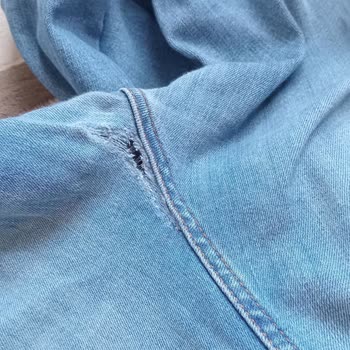 DeFacto Pantolonlar Kısa Sürede Deforme Oldu, Mağduriyetimin Giderilmesini İstiyorum