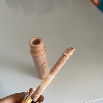 Flormar Kapatıcı Ambalaj Tasarımı Kullanımda Sorun Yaratıyor!