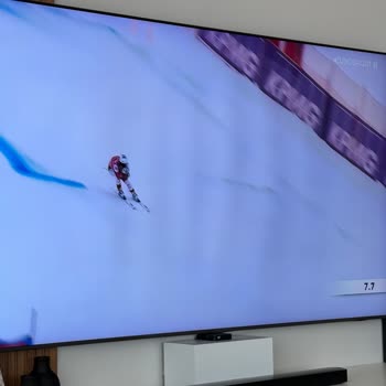 Samsung 98 İnç TVde Panel Arızası Ve Çözüm Bulamama Deneyimi