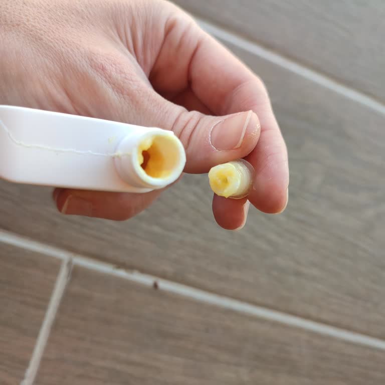 La Roche-Posay Anthelios Uvmune 400 Sunscreen Changed Texture and Became Unusable