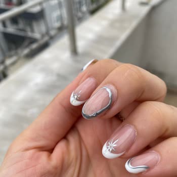 Bakırköy Şubesinde Kalıcı Oje Hizmetinde Memnuniyetsizlik Ve Ücret İadesi Talebi