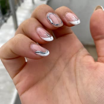 Bakırköy Şubesinde Kalıcı Oje Hizmetinde Memnuniyetsizlik Ve Ücret İadesi Talebi