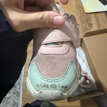 1 Ayda Deforme Olan Ayakkabı İçin Çözüm Bulunmadı