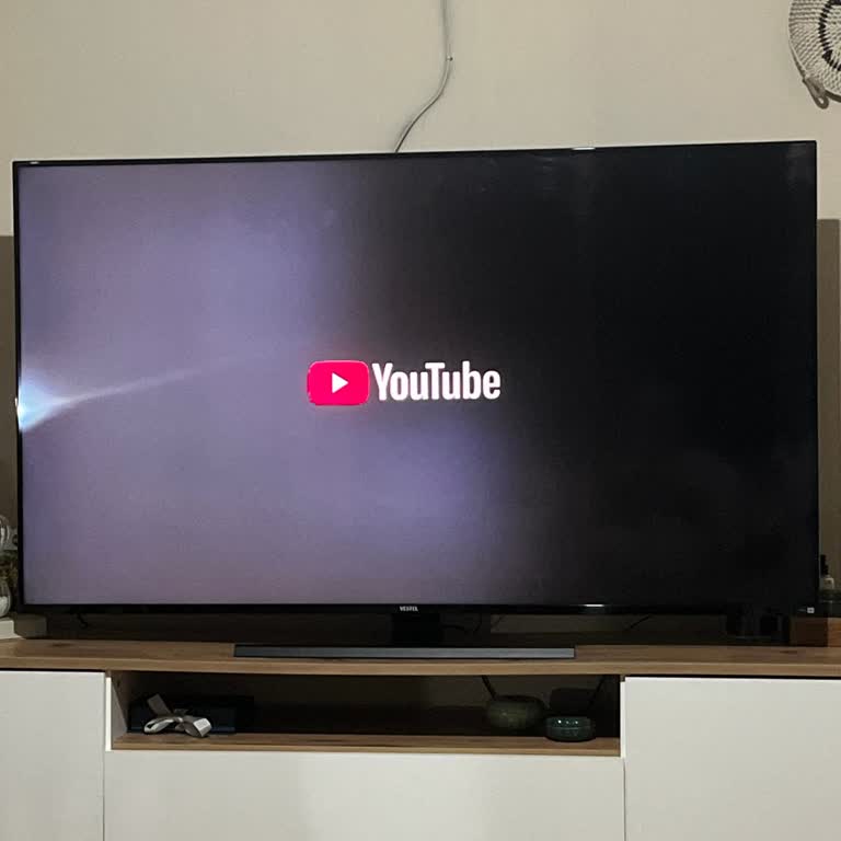 Vestel 65q9900 Televizyonda Garanti Sonrası Ekran Kararması Mağduriyeti