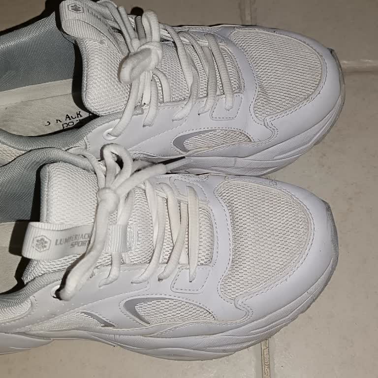 FLO Mağazasından Alınan Ayakkabı Sorununda Çözüm Bulamıyoruz