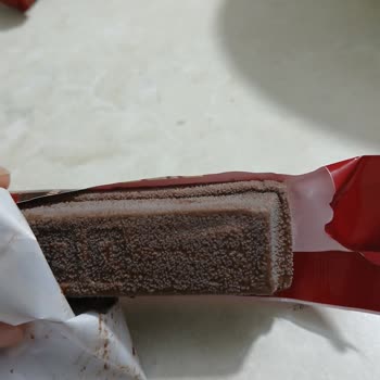 Son Tüketim Tarihi Geçmemiş Ürün Küflü Çıktı: Sağlığım Tehlikede!