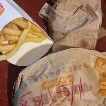 Burger King, cobro indebido y falta de ticket en Autoking, pido reembolso