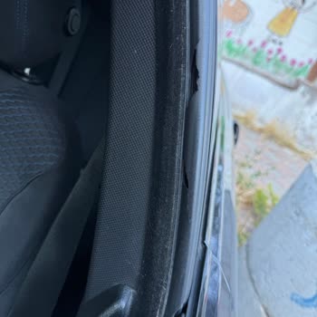 BMW 4.20d Ön Cam Ve Kaput Plastiklerinde Erken Deformasyon Sorunu
