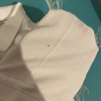 Kısa Sürede Hasar Gören Tişört İçin Değişim Talebi