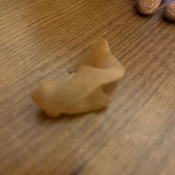 Aldığım Badem Paketinden Plastik Parça Çıktı Sağlık Riski Endişesi Yaşıyorum