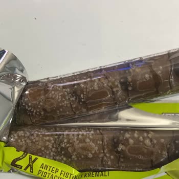 Aldığım Çikolatada Beyaz Noktalarla Karşılaştım