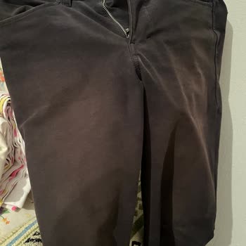 Kısa Sürede Renk Değişimi Yaşadığım Pantolon İçin Çözüm Bekliyorum